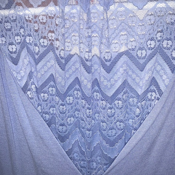 Short Sleeve Lace Blouse - Picture 4 of 4